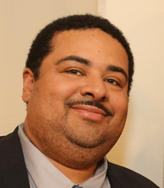 This image has an empty alt attribute; its file name is romain.png